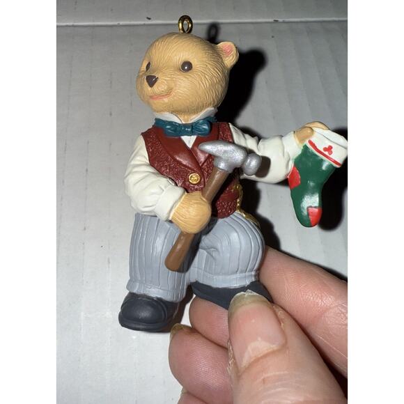 NIB Hallmark Keepsake Ornament 1993 Papa Bear Bearingers Christmas Ornament - Picture 2 of 6